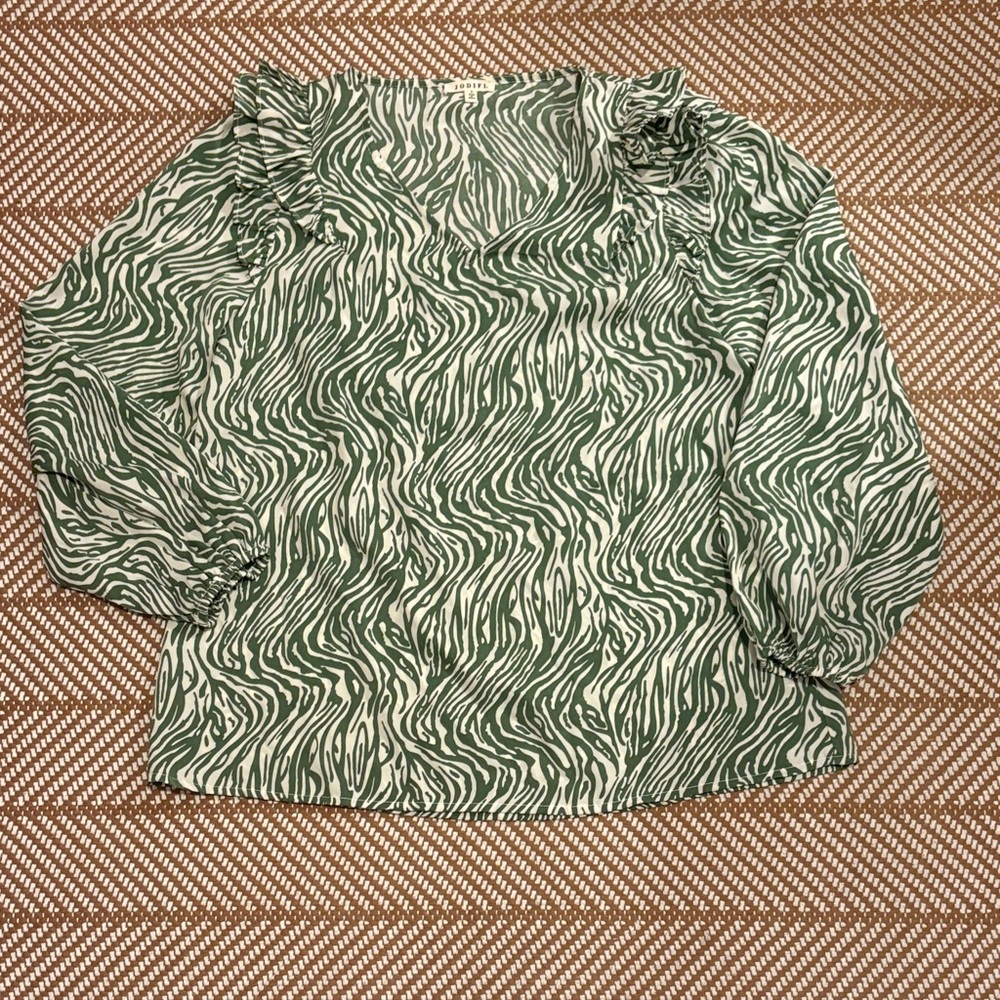 JODIFL Green and White Zebra-Print Puff-Sleeve Blouse